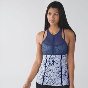 Lululemon Pedal Pace Tank in Star Crushed Silver Fox Deep Navy Size 4 w Size Dot